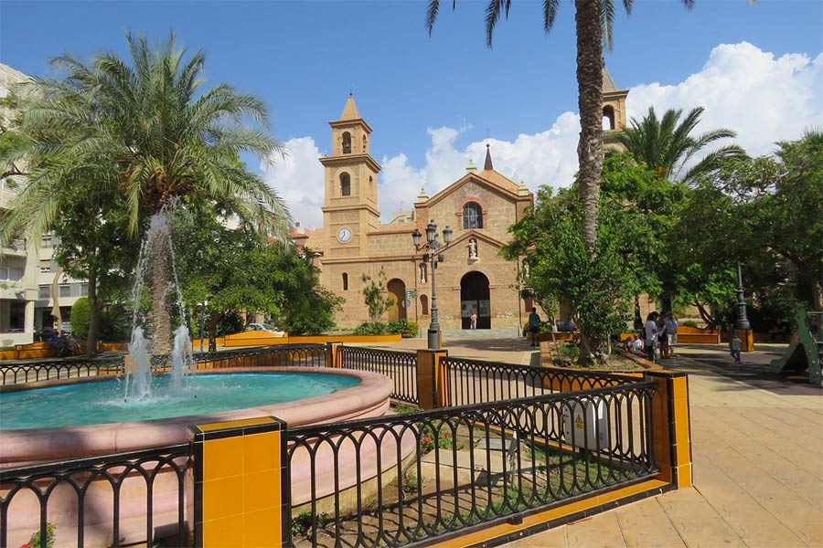 Een huis kopen in Torrevieja, een prachtige plaats in het zuiden van de Costa Blanca