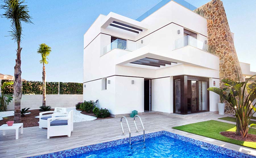 Mandatory training for real estate agent on the Costa Blanca